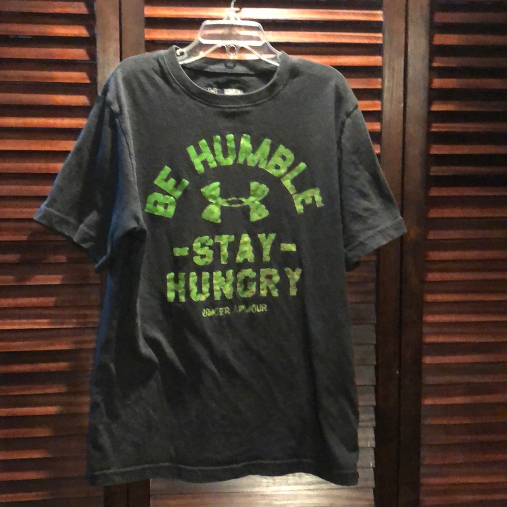 Under armour tee shirt